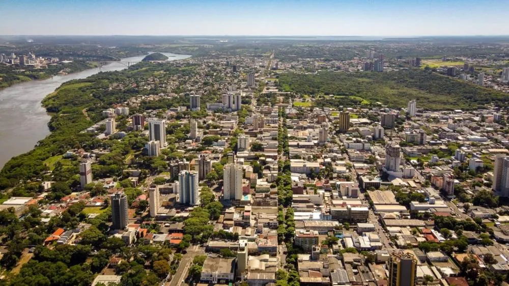 Movimentação turística impulsionou a ocupação hoteleira de Foz do Iguaçu, que registrou índice recorde de 71% em maio de 2026 (Foto: Divulgação/SMTU)