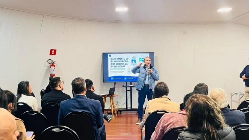 Plano Municipal dos Direitos da Pessoa Idosa foi lançado em Foz com metas previstas até 2030. Foto: PMFI