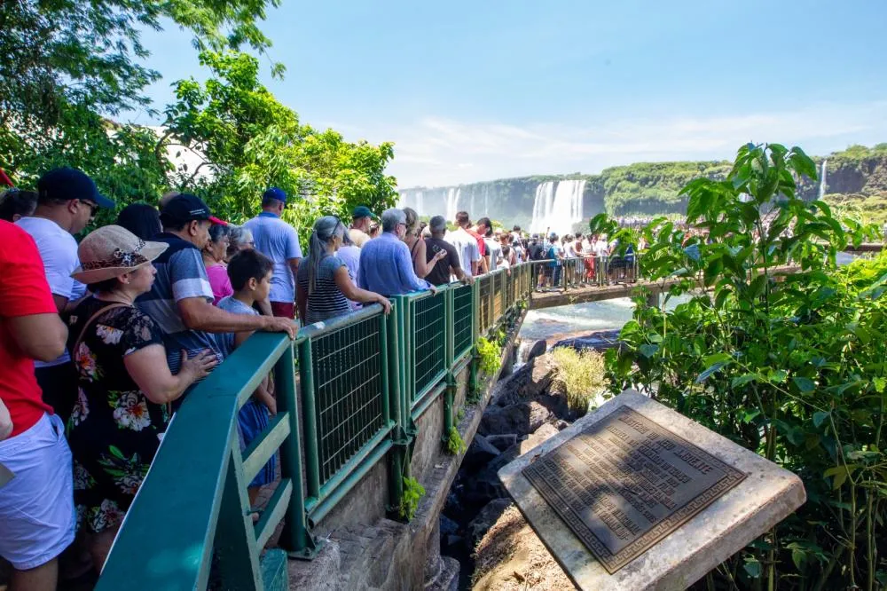 De vila de fronteira a destino global: Foz do Iguaçu celebra 112 anos de história