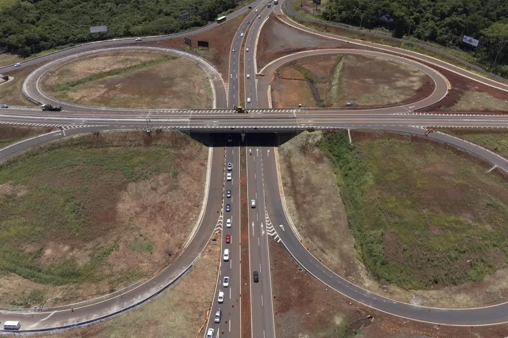 Perimetral Leste passa a ser rota obrigatória para caminhões internacionais em Foz