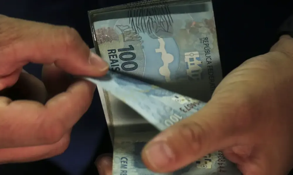Desenrola entra em operação e milhões de brasileiros já podem renegociar dívidas com desconto